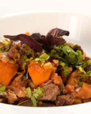 Овощное рагу с говядиной