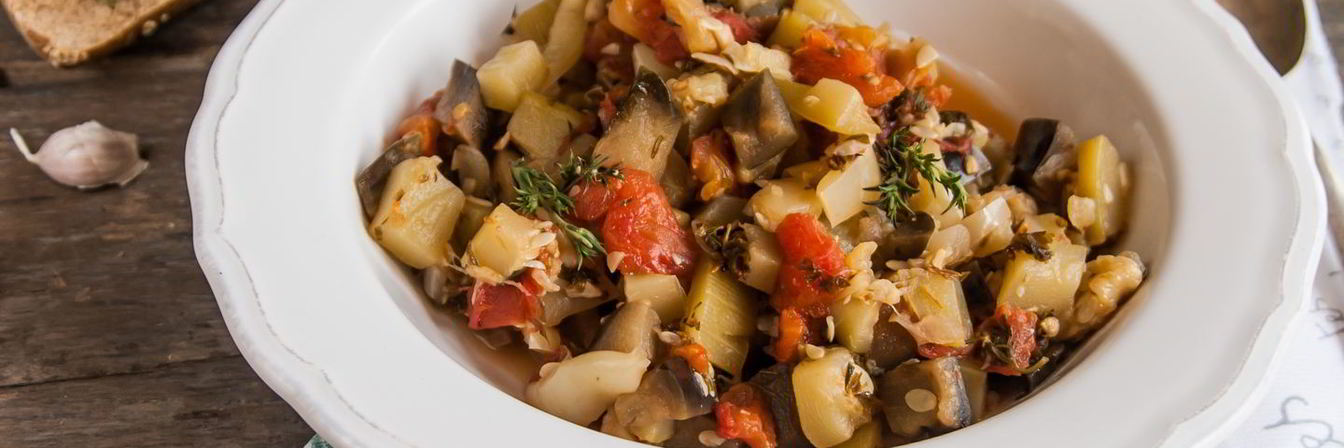 Овощное рагу с кабачками и баклажанами