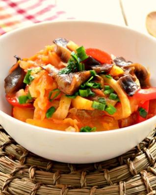 Овощное рагу с картофелем и грибами