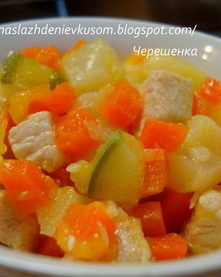 Овощное рагу с курицей