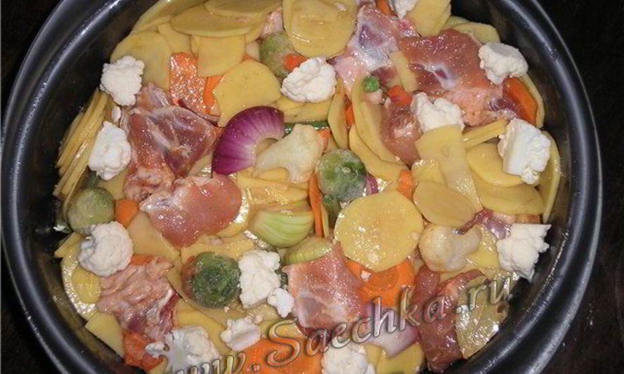 Рецепт овощного рагу в горшочке