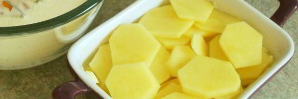 рагу из баранины с зернами граната и картофельным гарниром