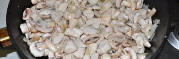 рагу из курицы с фасолью и грибами