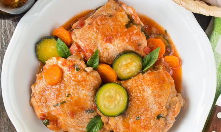 Рецепт рагу из курицы с морковью и цуккини
