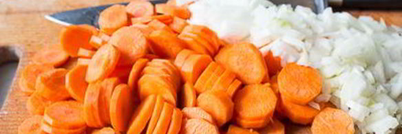 рагу из курицы с морковью и цуккини