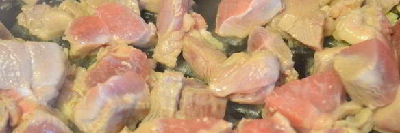 цельнозерновые сметанные треугольники с аппетитным рагу из индейки