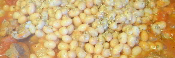 цельнозерновые сметанные треугольники с аппетитным рагу из индейки