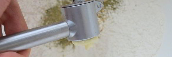 цельнозерновые сметанные треугольники с аппетитным рагу из индейки