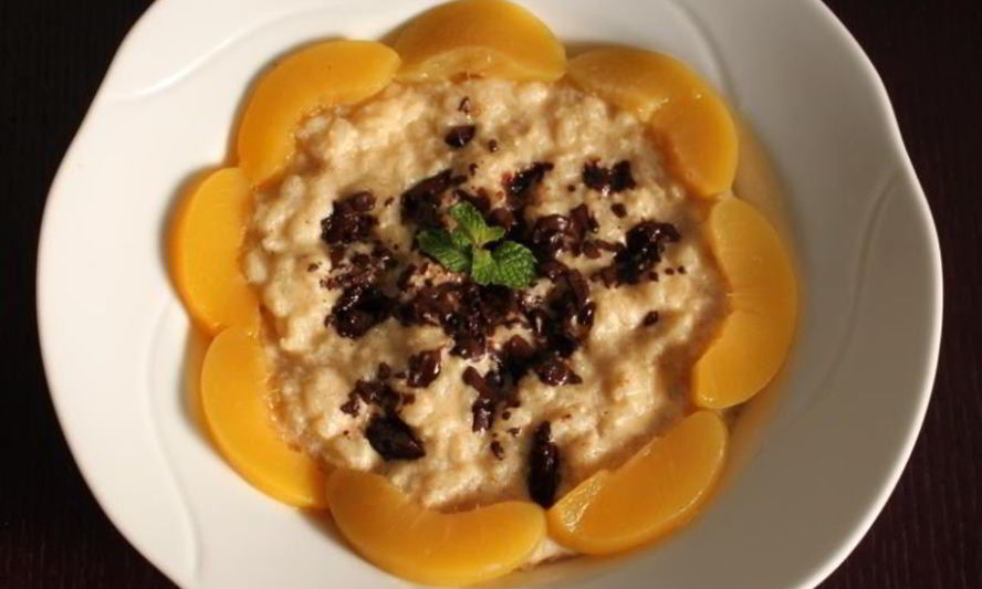 Рецепт ванильного ризотто с персиками и шоколадом