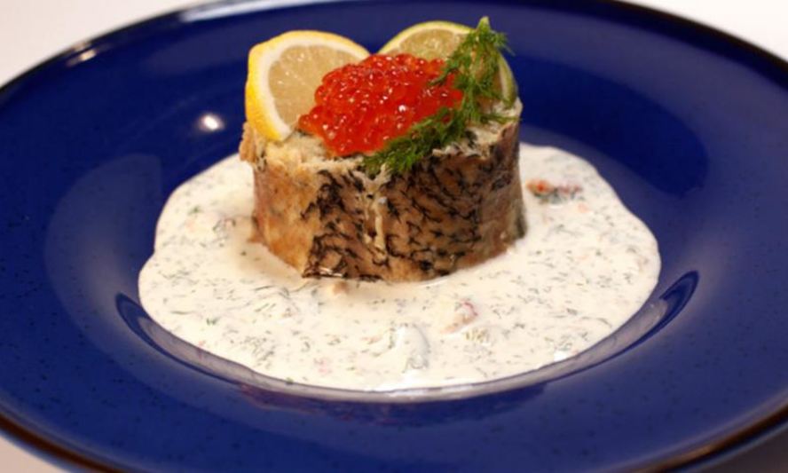 Рецепт фаршированной щуки с соусом из раковых шеек