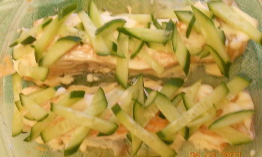 Рецепт форели с огурцами