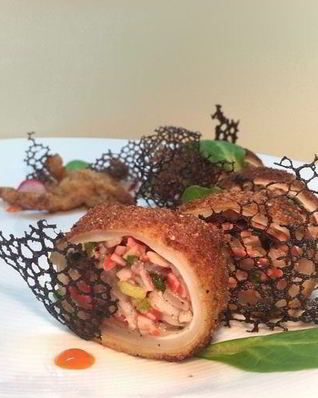 Кальмар, фаршированный крабовыми палочками