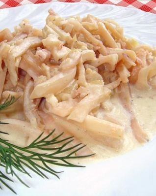 Кальмары в чесночном соусе