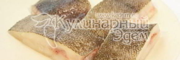 камбала с картофелем и соусом