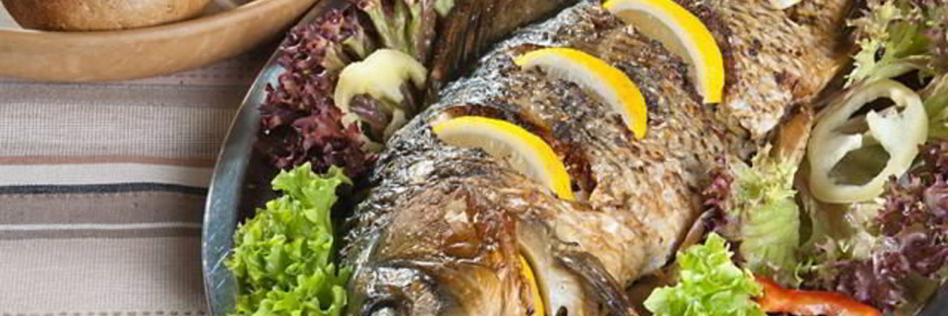 Карп, запеченный в духовке