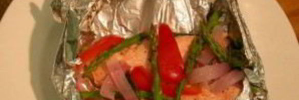 кижуч, запеченный с овощами