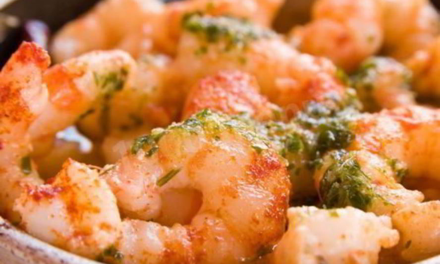 Рецепт креветок в сливочном соусе с чесноком