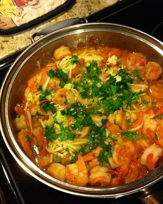 Креветки в томатном соусе