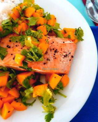 Лосось с чимичурри из манго