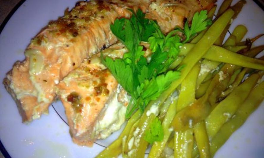 Рецепт лосося, запеченного со спаржевой фасолью