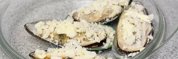 мидии запеченные с сыром