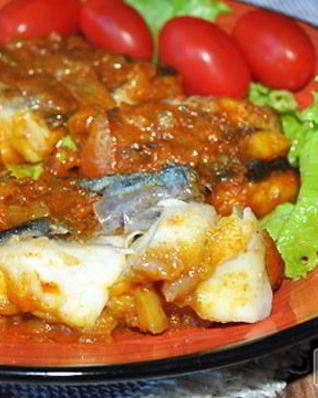 Минтай в соусе карри