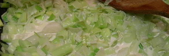 морские гребешки с фондю из лука-порея