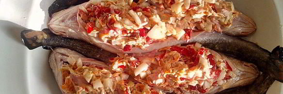 налим запеченный с болгарским перцем и овощами