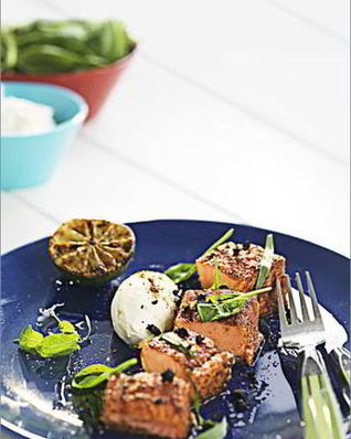 Норвежская семга на гриле с козьим сыром