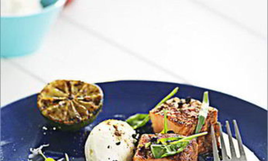 Рецепт норвежской семги на гриле с козьим сыром