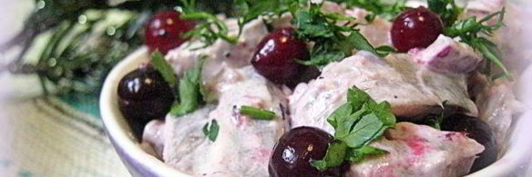 сельдь в сметанном соусе с клюквой