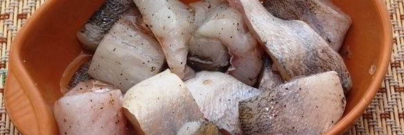 запеченный судак со сметаной