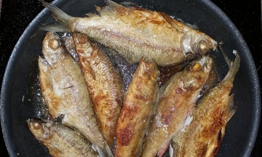 Рецепт жареных карасей