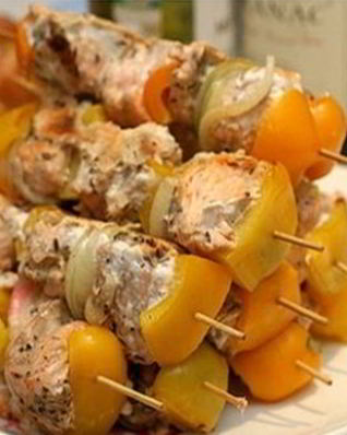 Аппетитный шашлык из осетра