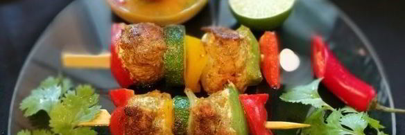 куриный шашлычок по-карибски с манговой сальсой