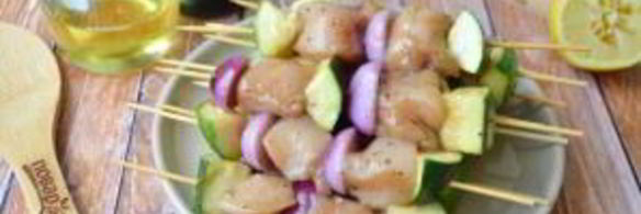 куриный шашлык с луком и цуккини