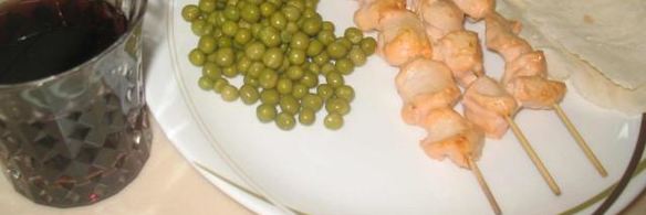 куриный шашлык в духовке на шпажках