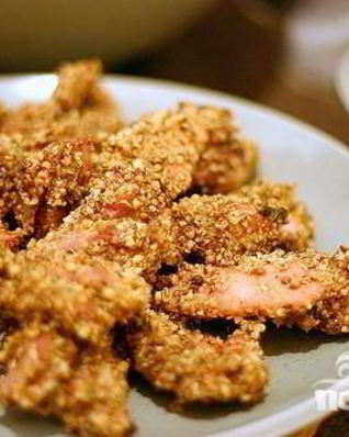 Куриный шашлык в панировке с салатом