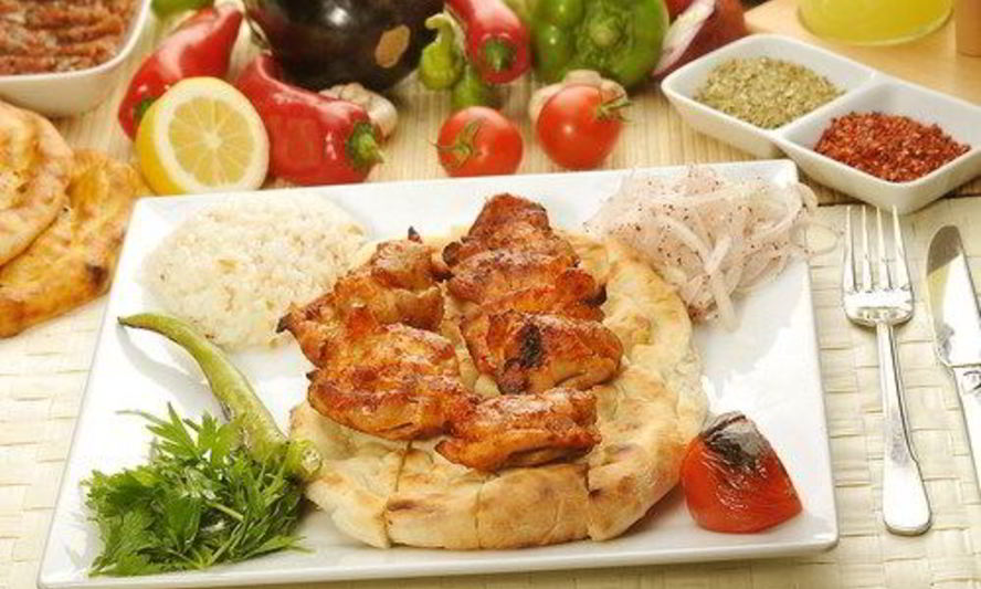 Рецепт куриных шашлыков со сметанно-горчичным соусом