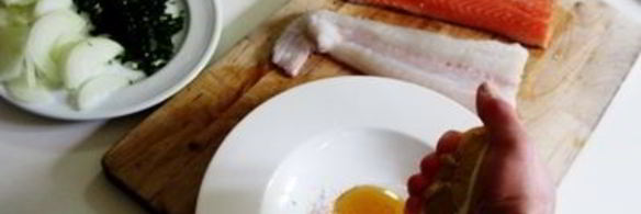 разноцветный рыбный шашлык