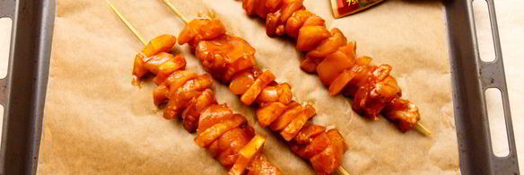 шашлычки из куриного филе и ананасов