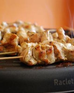 Шашлычки из курицы с ананасами