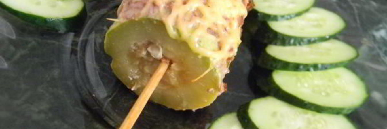 Шашлычки — кабачки с фаршем