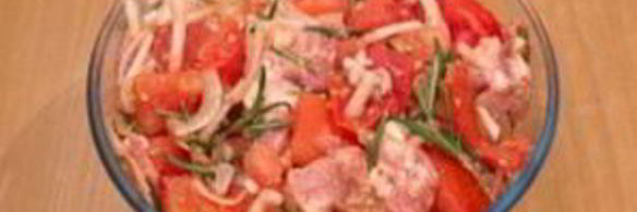шашлык из свинины, маринованый в помидорах