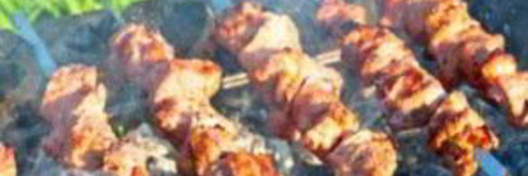 шашлык из свинины, маринованый в помидорах