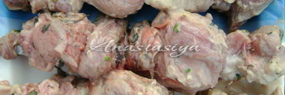 шашлык из свинины в кефире с зеленым луком