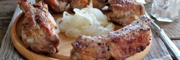 шашлык из свиных ребрышек