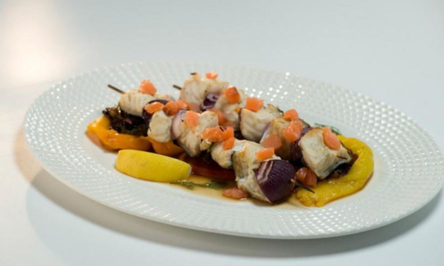 Рецепт шашлыка из зубатки с луковым конфитюром