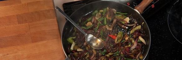 шашлык из зубатки с луковым конфитюром