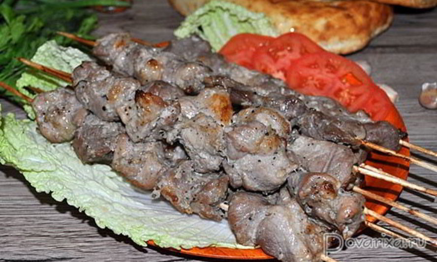 Рецепт свиных шашлыков в духовке